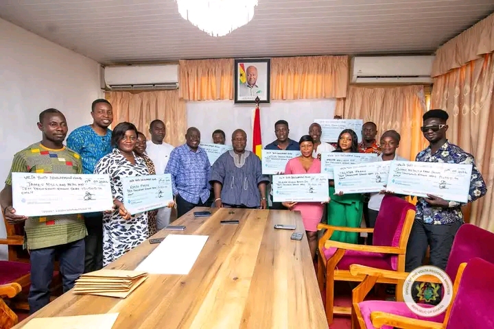 FIRST BATCH OF 10 BENEFICIARIES OF THE VOLTA YOUTH DEVELOPMENT FUND RECEIVE GHS 10,000 EACH